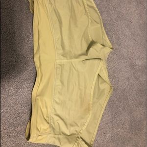 lululemon speed up shorts 2.5